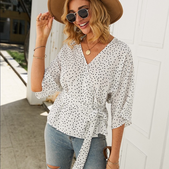 COCOIMO Tops - B2G1💕 V Neck Tie Belt Top White